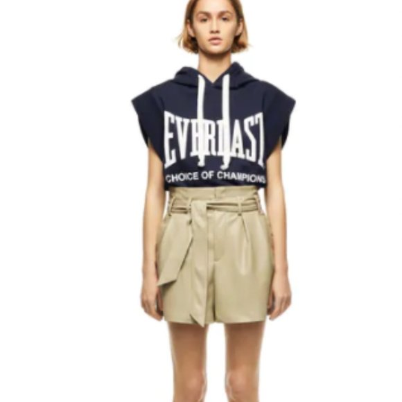 ZARAFW21 GREEN FAUX LEATHER SHORT xs